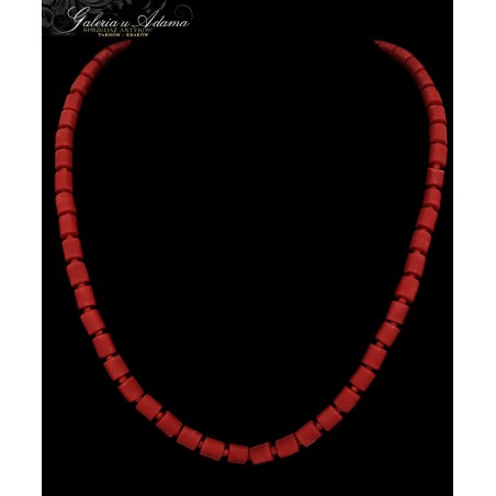 NASZYJNIK Z KORALI NATURALNYCH- BECZUŁKI, PRZEWIĄZYWANY KULECZKAMI Z KORALI Z ZAPIĘCIEM ZŁOTYM-18 K-w.48,26 g- ELEGANCKI !